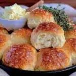 honey butter dinner rolls - featured image