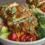 chicken and quinoa meal prep bowls - featured image