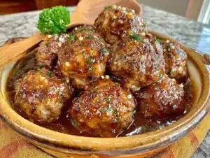 honey garlic meatballs - featured image
