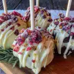 best easy christmas cake pops - featured image